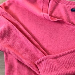 American Eagle 🦅 salmon colored sweater XL